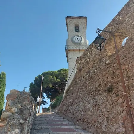 Appartement In The Hart Of Old - Place Du Suquet - 2 Min Walking Distance From Palais De Festivals And Beaches Cannes