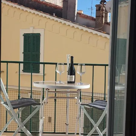 Апартаменты Place Du Suquet - In The Hart Of Old - 2 Min Walking Distance From Palais De Festivals And Beaches