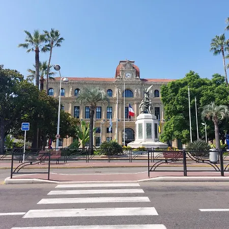 In The Hart Of Old - Place Du Suquet - 2 Min Walking Distance From Palais De Festivals And Beaches Apartment Cannes