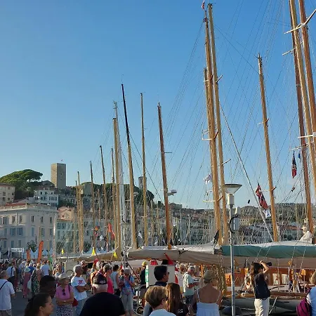In The Hart Of Old - Place Du Suquet - 2 Min Walking Distance From Palais De Festivals And Beaches * Cannes