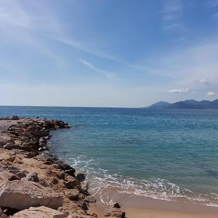 In The Hart Of Old - Place Du Suquet - 2 Min Walking Distance From Palais De Festivals And Beaches Apartment Cannes