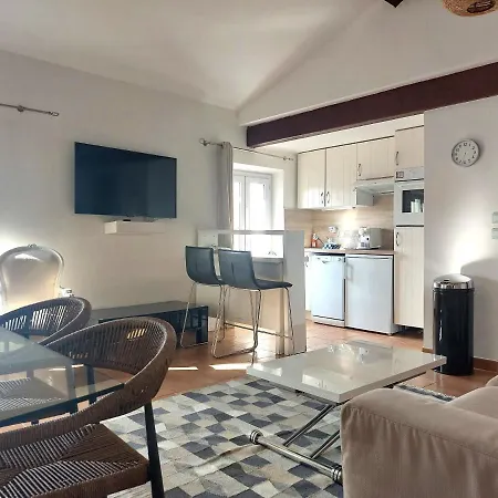 In The Hart Of Old - Place Du Suquet - 2 Min Walking Distance From Palais De Festivals And Beaches *